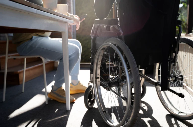 How Lightweight Mobility Aids Are Changing Elderly Care Globally