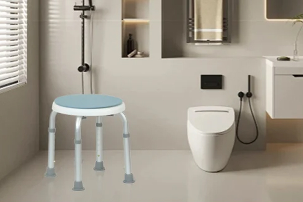 Why-Shower-Chairs-Are-Essential-for-Elderly-Care-Facilities