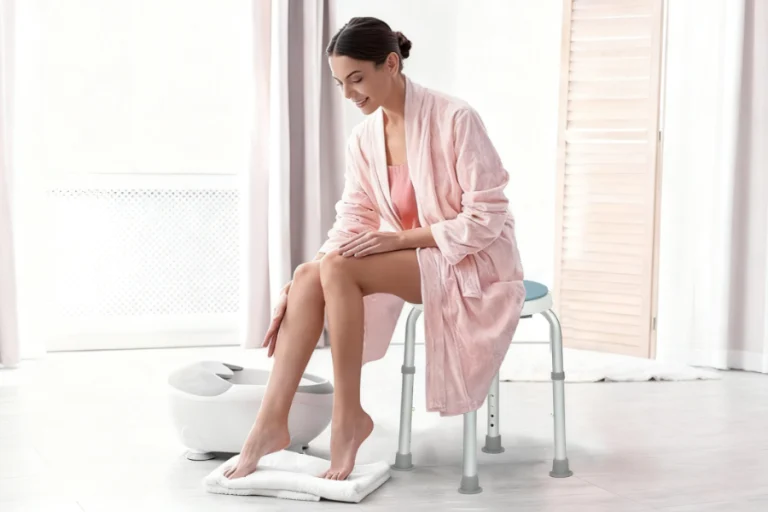 How to Pick a Shower Chair for Seniors or Limited Mobility Users