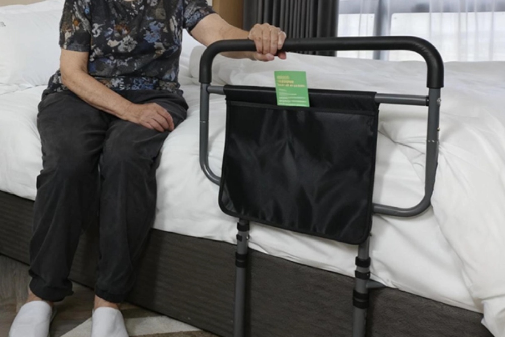 Bed Rail for Elderly, Bed Assist Grab Bar Handle with Storage Pocket, Safety Bed Rails for Elderly