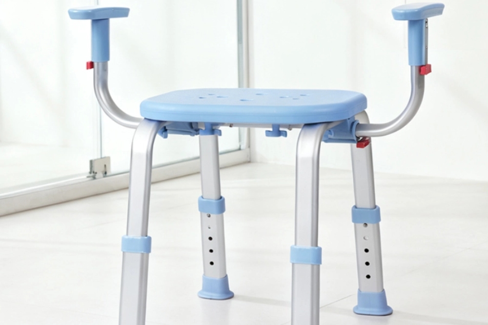 How Can a Shower Chair Manufacturer Help Distributors Win More Healthcare Orders